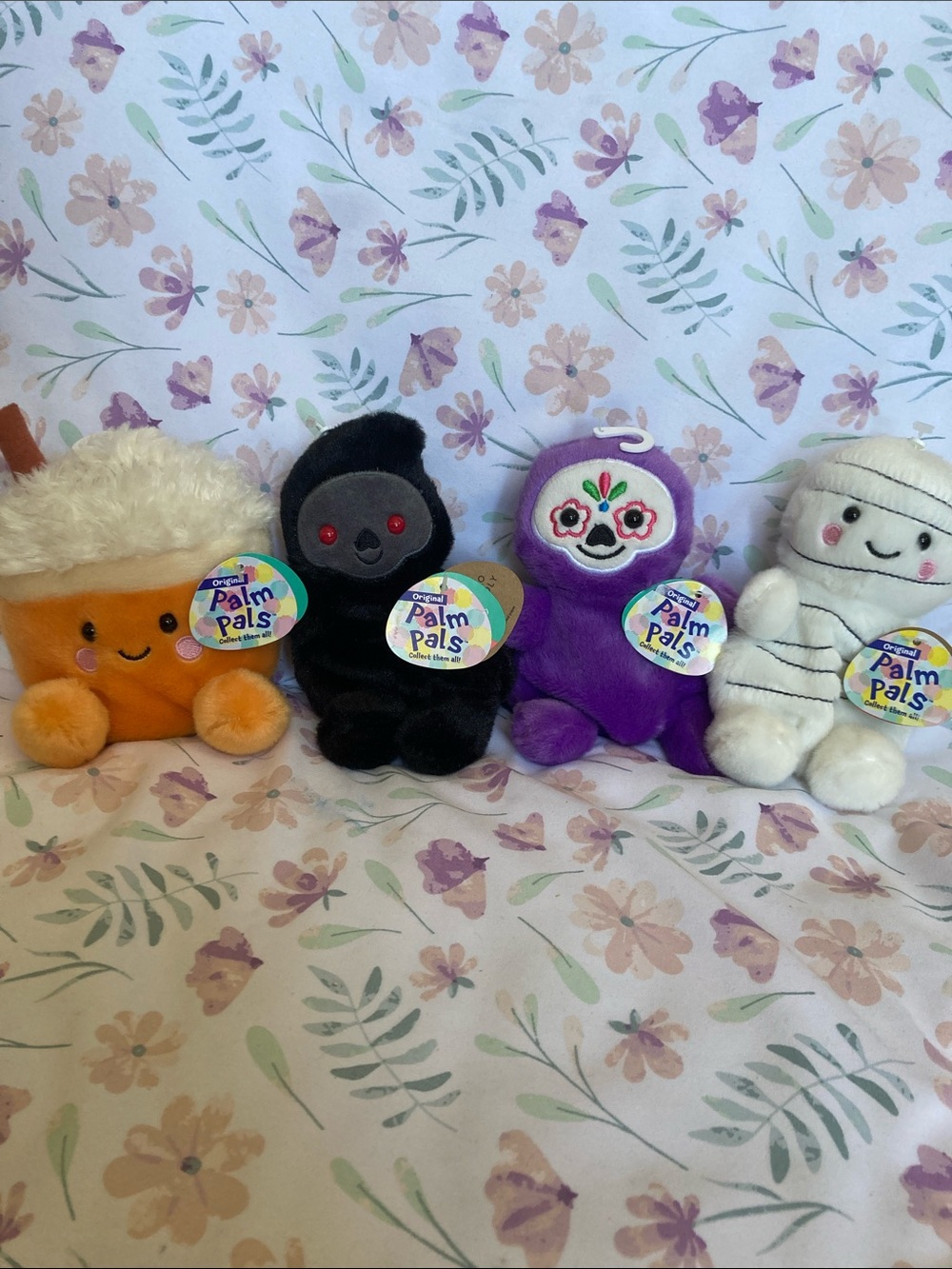 NWT Palm pals Halloween/ Fall Edition